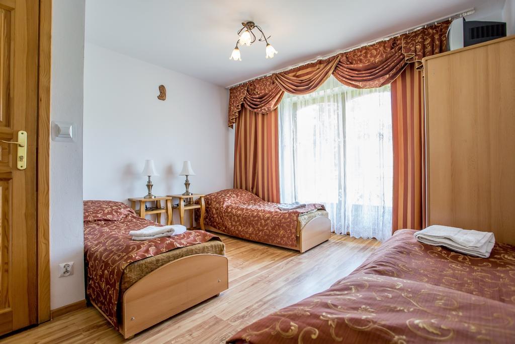 Pod Modrzewiami Hotel Zakopane Room photo